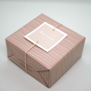 Papier cadeau lignes