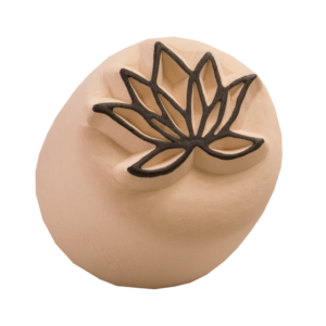 Ladot pierre à tatouer fleur de lotus